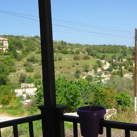 3 Bedrooms With Sea View Private Pool And Enclosed Garden At Kritou Tera